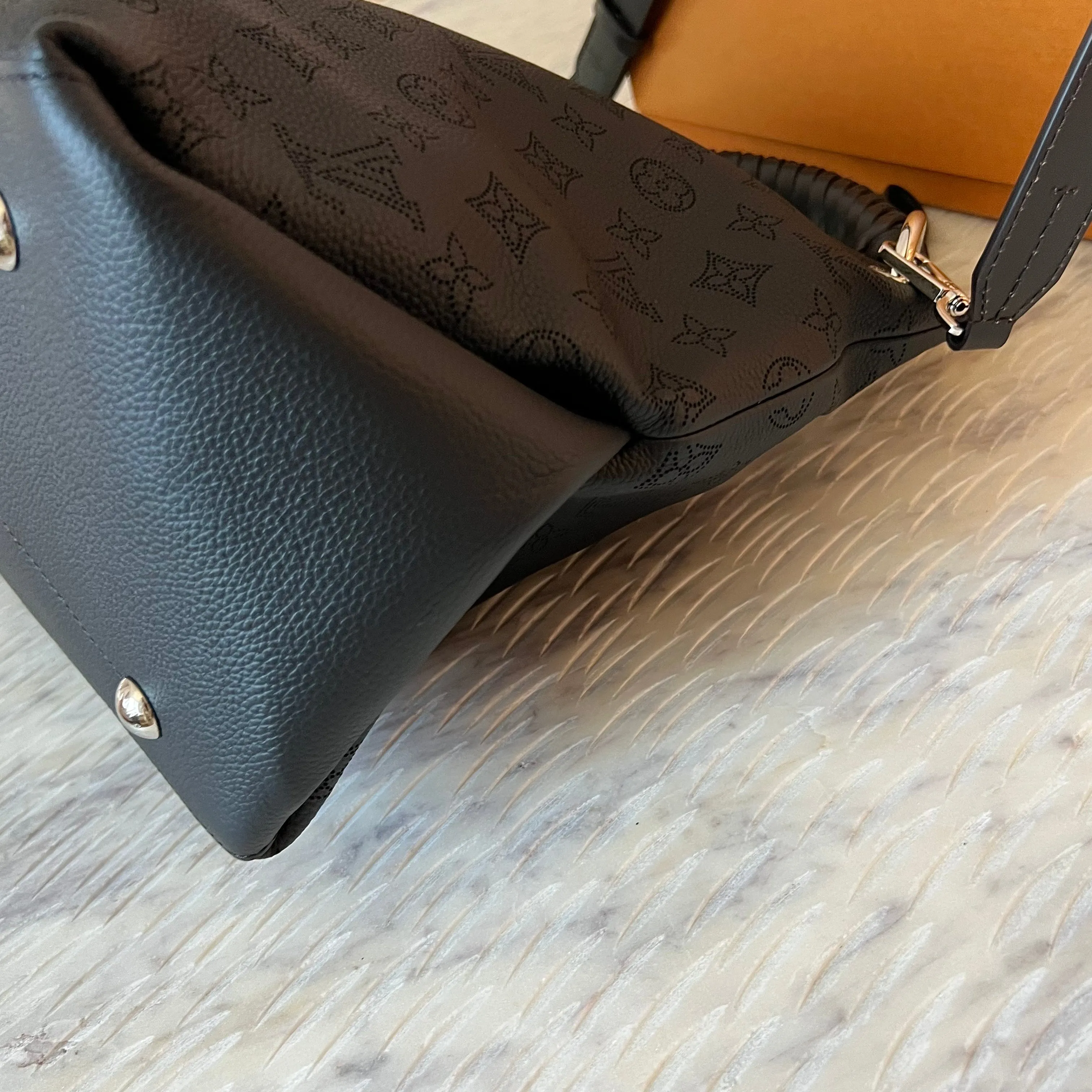 Louis Vuitton Hobo MM bag