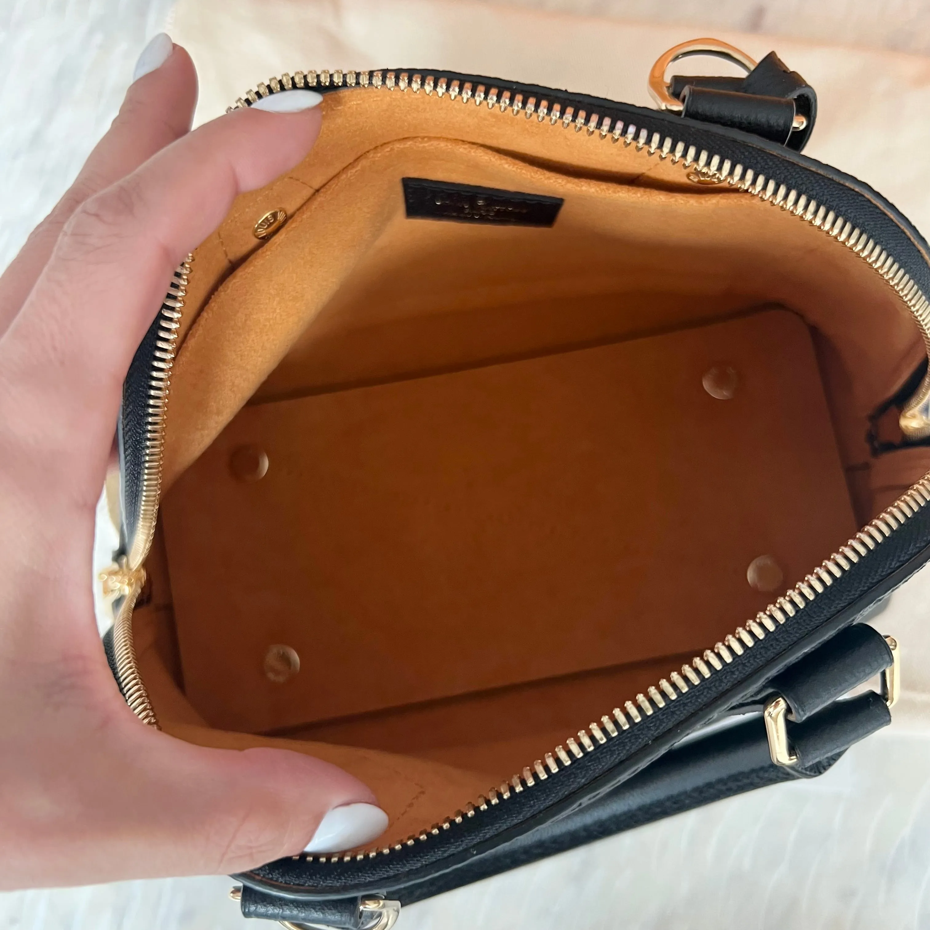 Louis Vuitton Neo Alma BB Bag