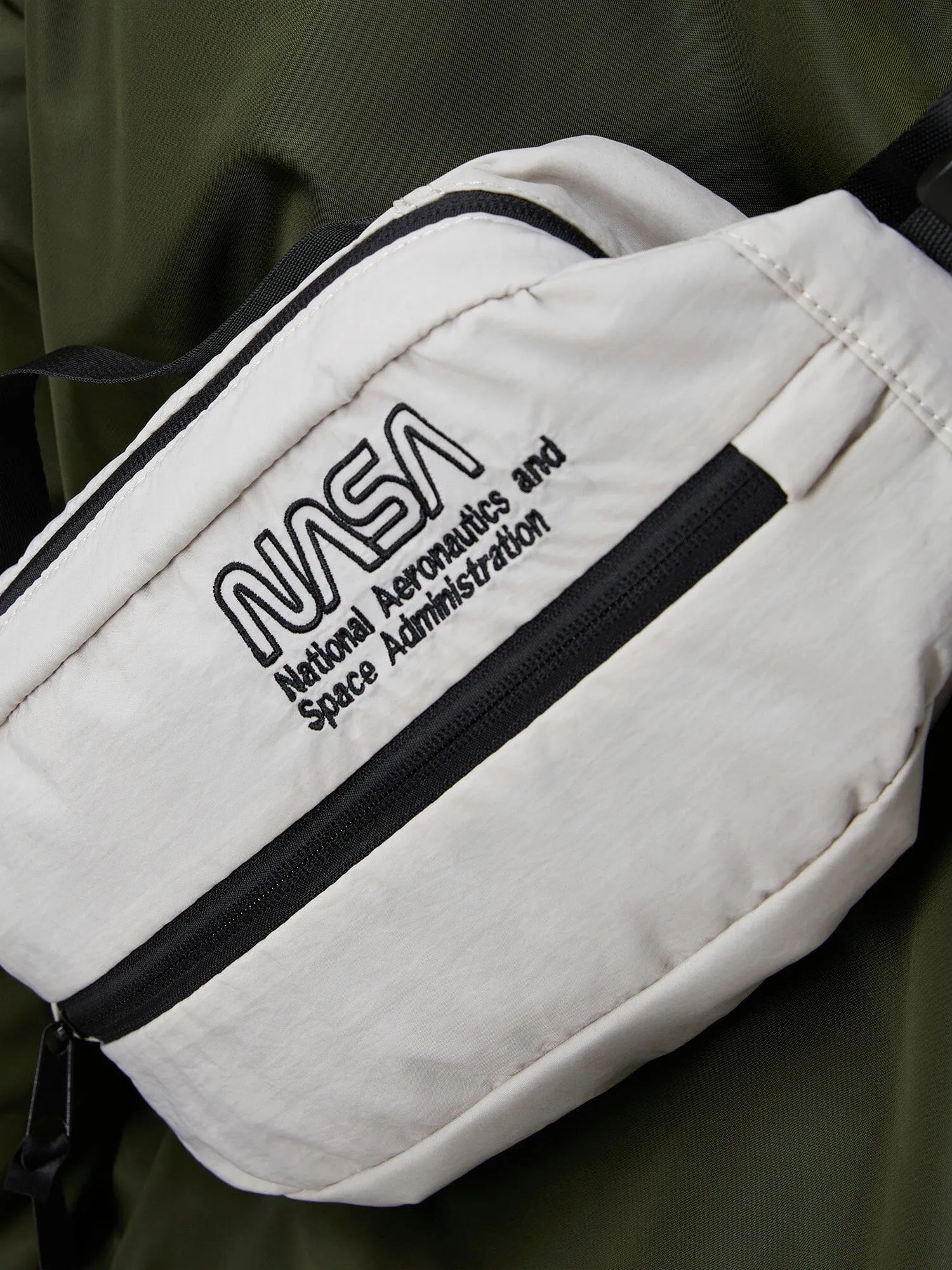 NASA GRADIENT BAG