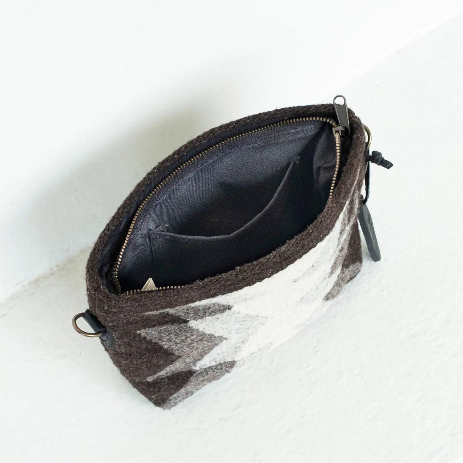 Piedra Convertible Clutch