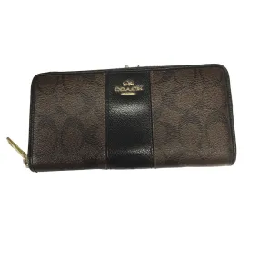 Wallet Designer By Coach  Size: Medium